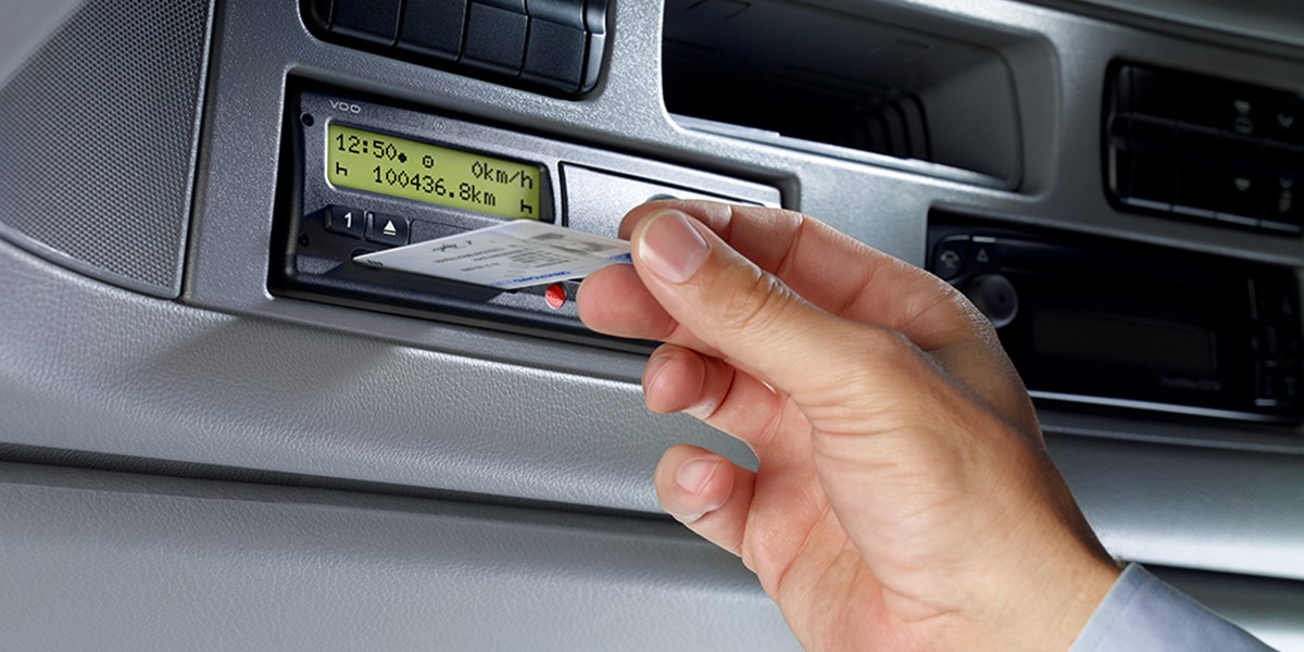 TMI Coach Insurance | DVLA Resolves Tachograph Incompatibility Issue